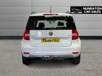 Used Skoda Yeti 110 HP (80 kW) 2016 White SUV