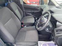 Used Ford Transit Connect 75 HP (55 kW) 2017 White MPV