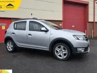 Used Dacia Sandero Lauréate 90 HP (66 kW) 2014 Silver Hatchback