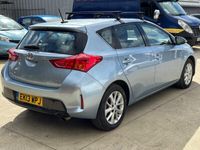 used Toyota Auris 1.6 V-Matic Icon 5dr