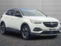 Used Vauxhall Grandland X Sport 130 HP (95 kW) 2019 White jade SUV