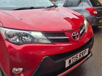 Used Toyota RAV4 2015 Red Estate