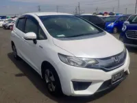Second-hand Honda Jazz SE 102 CP (75 kW) 2015 Alb Hatchback