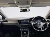 Used VW Polo SE 95 HP (69 kW) 2019 White Hatchback