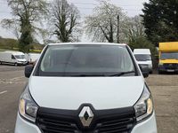 Begagnad Renault Trafic Business 2017 Vit Minibuss