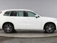 Used Volvo XC90 Momentum 235 HP (172 kW) 2022 SUV