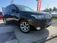Używany Mitsubishi Outlander P-HEV 2015 Czarny Kombi