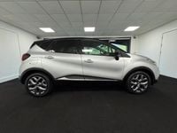 Used Renault Captur Dynamique 90 HP (66 kW) 2017 Silver/black SUV