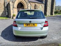 Usado Skoda Fabia SE L 90 HP (66 kW) 2015 Prateado Citadino