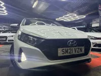 Used Hyundai i20 SE 98 HP (72 kW) 2021 White Hatchback