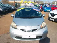 Begagnad Toyota Aygo Platinum 67 HK (49 kW) 2008 Silver Halvkombi