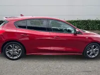 Used Ford Focus ST-Line 125 HP (91 kW) 2019 Red Hatchback