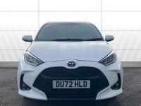 Used Toyota Yaris Hybrid Design 116 HP (85 kW) 2022 White Hatchback