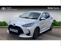 Used Toyota Yaris Design 116 HP (85 kW) 2023 White Hatchback