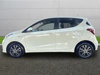Used Hyundai i10 SE 66 HP (48 kW) 2018 White Hatchback
