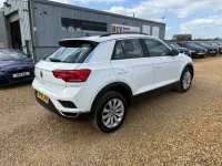 Używany VW T-Roc SE 115 KM (84 kW) 2018 Biały SUV