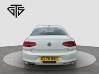 Used VW Passat Highline 193 HP (141 kW) 2025 White Sedan
