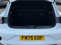 New Renault Clio V 90 HP (66 kW) 2025 White  Hatchback