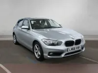 Używany BMW 118 Basis 136 KM (100 kW) 2018 Srebrny Hatchback