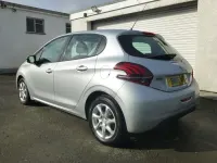 Gebraucht Peugeot 208 Active 2016 Silber Kleinwagen