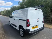Used Citroën Berlingo 100 HP (73 kW) 2022 White MPV