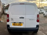 Usado Toyota Proace Active 120 HP (88 kW) 2021 Branco Monovolume