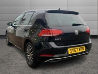 Used VW Golf VII SE 125 HP (91 kW) 2017 Black Hatchback