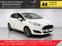 Used Ford Fiesta Titanium 125 HP (91 kW) 2013 White Hatchback