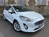 Usado Ford Fiesta Titanium 125 HP (91 kW) 2017 Branco Citadino