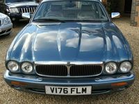 Used Jaguar XJ8 240 HP (176 kW) 1999 Sedan