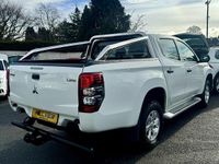 Used Mitsubishi L200 2020 White Pickup