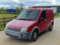 Second-hand Ford Transit Connect 75 CP (55 kW) 2006 Roșu Monovolum