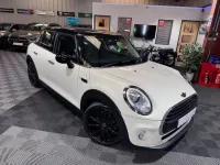 Używany Mini Cooper Hatch 136 KM (100 kW) 2018 Biały Hatchback