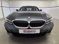 Usado BMW 330e M Sport 2019 Cinzento Sedan