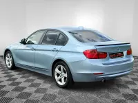 Begagnad BMW 318 143 HK (105 kW) 2013 Blå Sedan