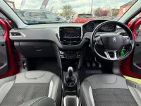 Used Peugeot 2008 Allure 82 HP (60 kW) 2017 Red SUV