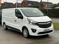 Used Vauxhall Vivaro Sportive 120 HP (88 kW) 2018 White MPV