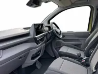 Nuevo VW Transporter Pro 2025 Verde Van
