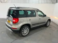 Used Skoda Yeti SE 110 HP (80 kW) 2016 Beige SUV