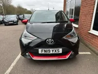 Begagnad Toyota Aygo Trend 2019 Svart Halvkombi