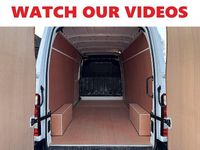 Used Vauxhall Movano Edition 135 HP (99 kW) 2021 White MPV