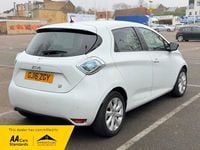 Used Renault Zoe Dynamique 2016 White Hatchback