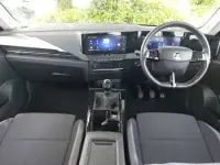 Used Vauxhall Astra Design Edition 110 HP (80 kW) 2023 Blue Hatchback