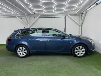 Used Vauxhall Insignia 136 HP (100 kW) 2015 Blue Estate