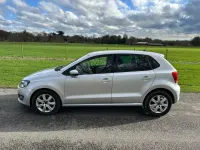 Usado VW Polo Match 70 HP (51 kW) 2012 Prateado Citadino