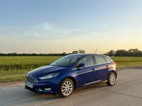 Used Ford Focus Titanium 125 HP (91 kW) 2016 Blue Hatchback