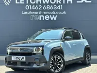 Used Renault 4 E-Tech Iconic 110 kW (150 HP) 2025 Black SUV