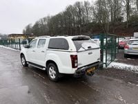 Used Isuzu D-Max 2015 White Pickup