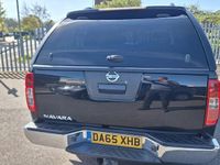 Used Nissan Navara Tekna 190 HP (139 kW) 2015 Black Pickup