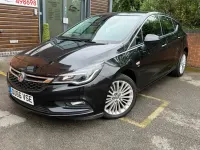 Used Vauxhall Astra Elite 136 HP (100 kW) 2017 Black Hatchback